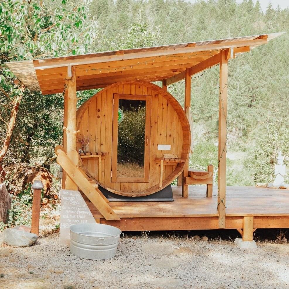 Almost Heaven Huntington Barrel Sauna – 4 to 6 Person